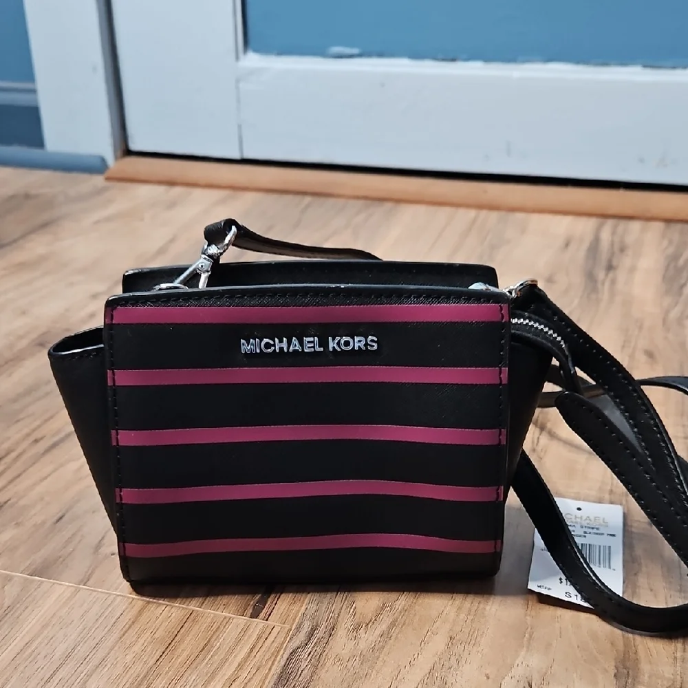Michael Kors Women's Selma Stripe Mini Messenger Black & Pink Bag